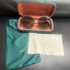 Gucci sunglasses